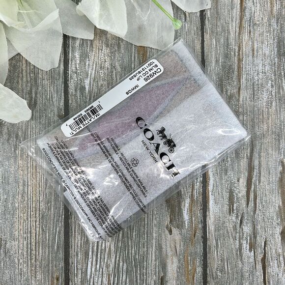 Coach Lip Card Case Wallet Bag Purse - Picture 7 of 8